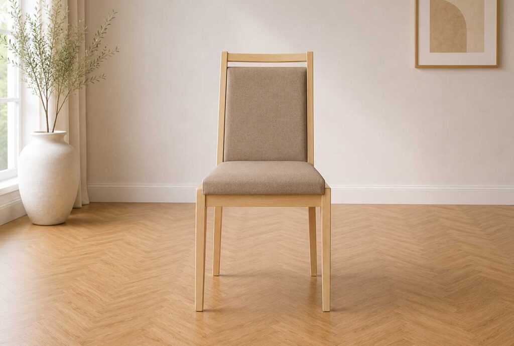 Jedilni stol 8300