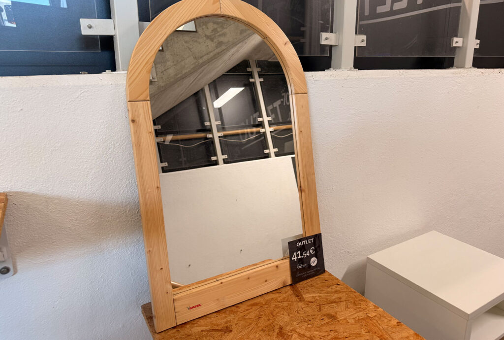EKSPONAT ogledalo PORTAL